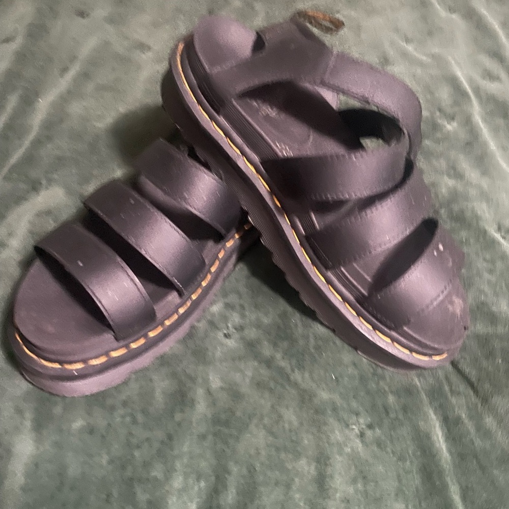 Dr. Martens Black unisex Hydro Sandal
